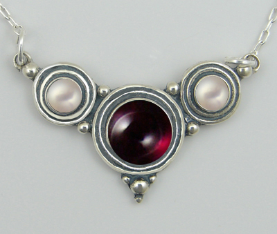 Sterling Silver Necklace Garnet And Cultured Freshwater Pearl